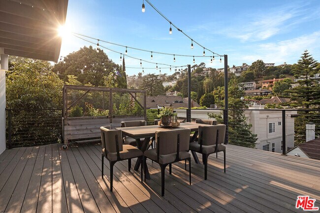 Building Photo - 3360 Ley Dr