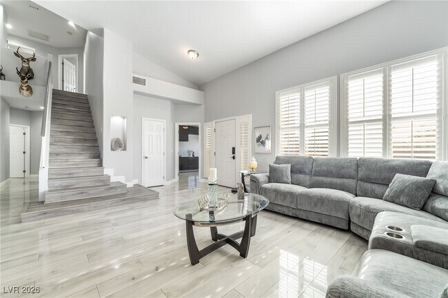 Building Photo - 2076 E Wigwam Ave