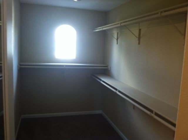 Building Photo - 760 Greentree Cir