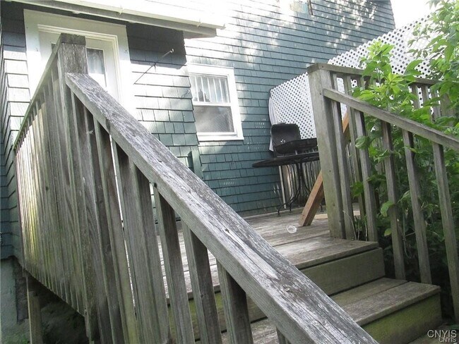 Building Photo - 385 Pawling St