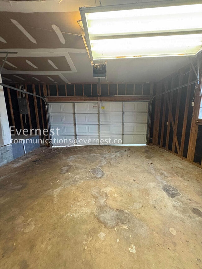 Building Photo - 130 Summerfield Dr