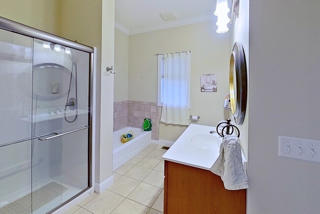 Building Photo - 64 Mark Dr