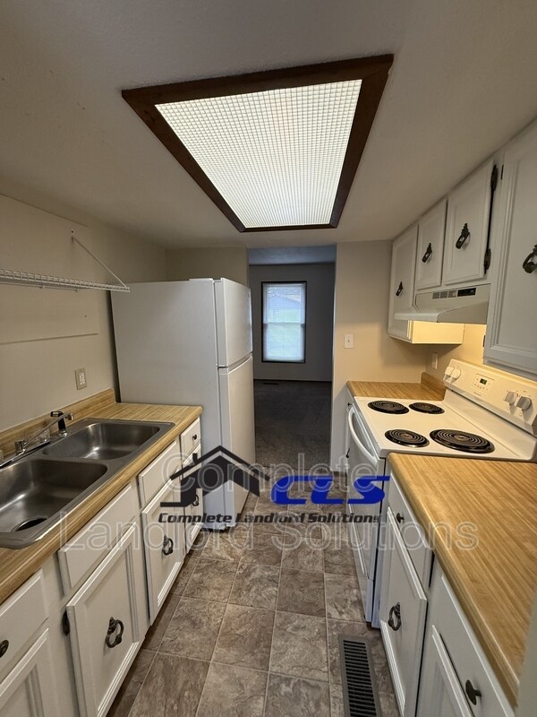 Building Photo - 4276 S Kian St