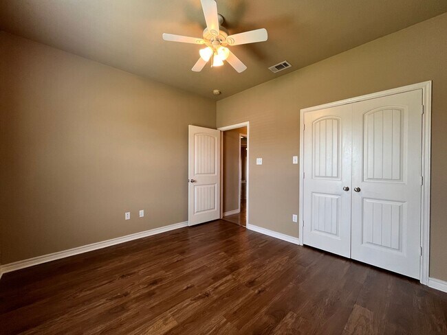 Building Photo - 3037 Breton St