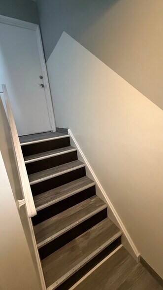 Hallway - 10923 Nandina Ct