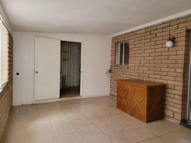 Building Photo - Beautiful 4 bed - 2 bath in Mesa!