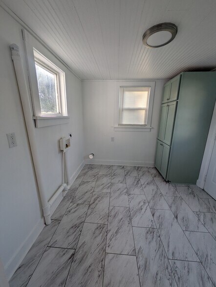 Building Photo - 1521 Waterhouse St