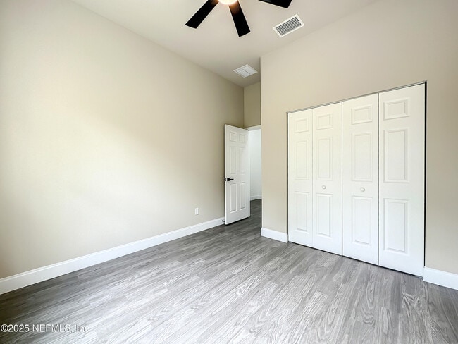 Building Photo - 5395 Heckscher Dr