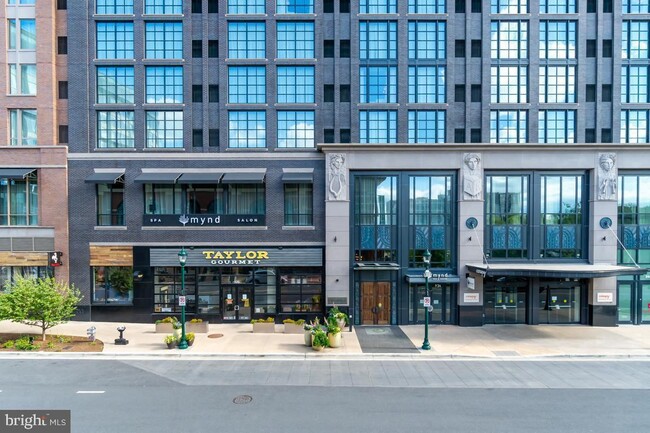 Building Photo - 930 Rose Ave