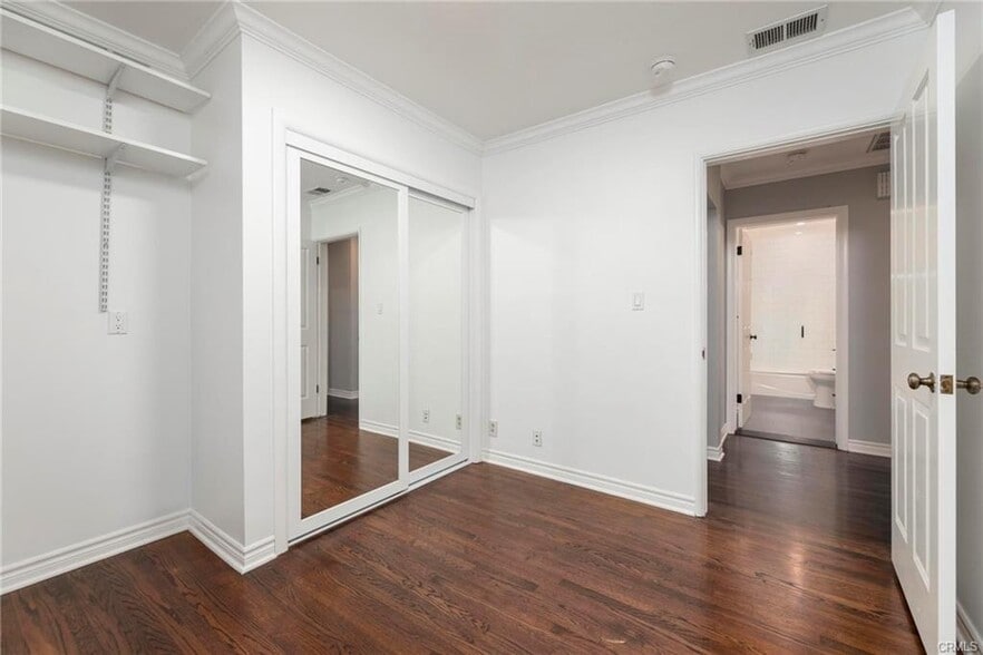 Building Photo - 1340 1st St