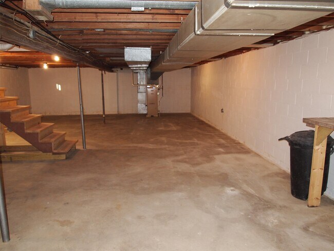 Building Photo - 10600 Church Rd