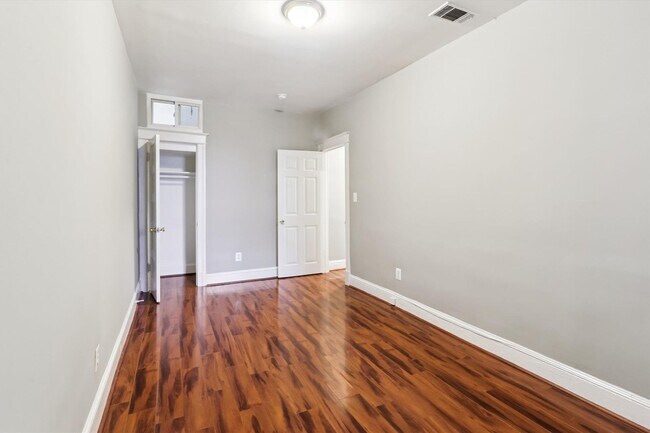 Building Photo - 1712 West Virginia Ave NE