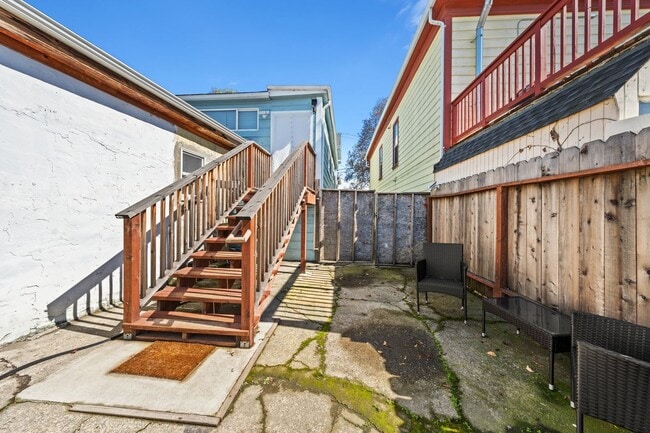 Building Photo - Welcome to your beautifully updated home!