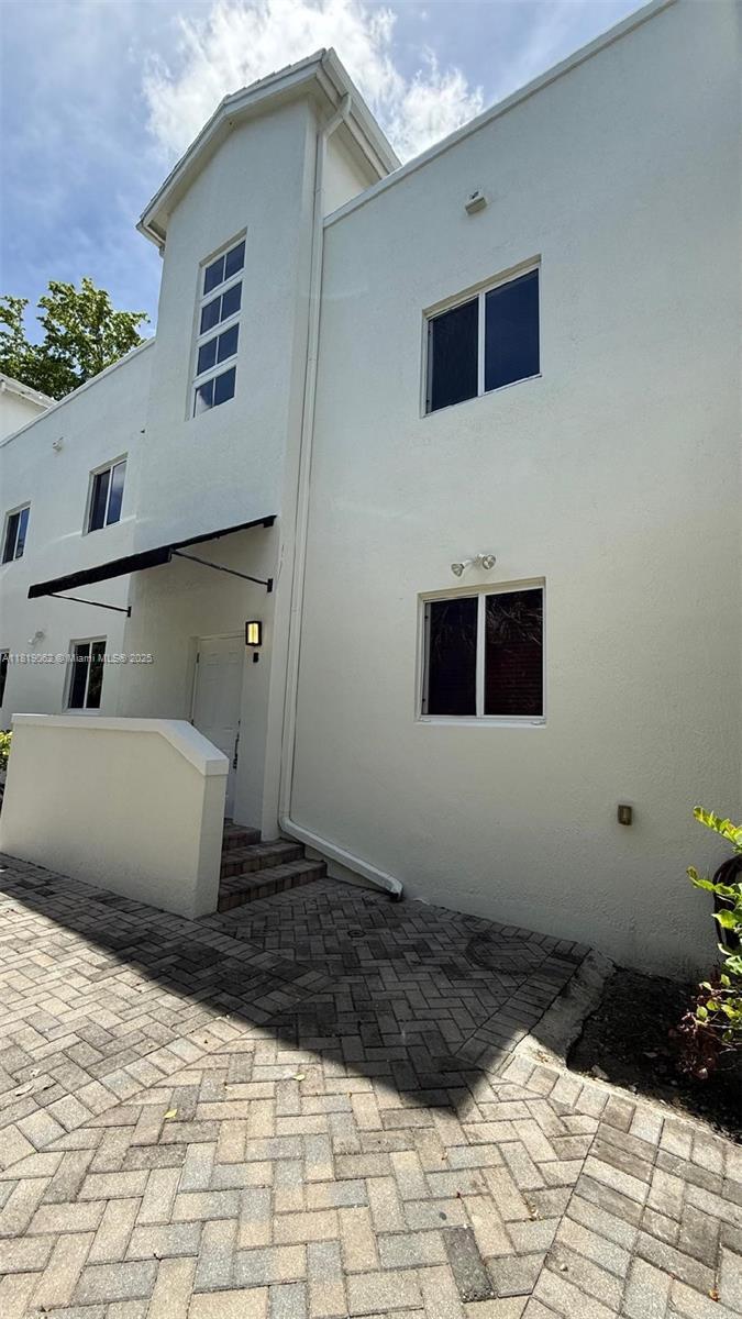 Building Photo - 5838 Devonshire Blvd