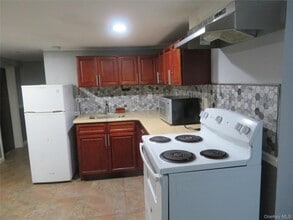 Building Photo - 1158 Nugent Ave