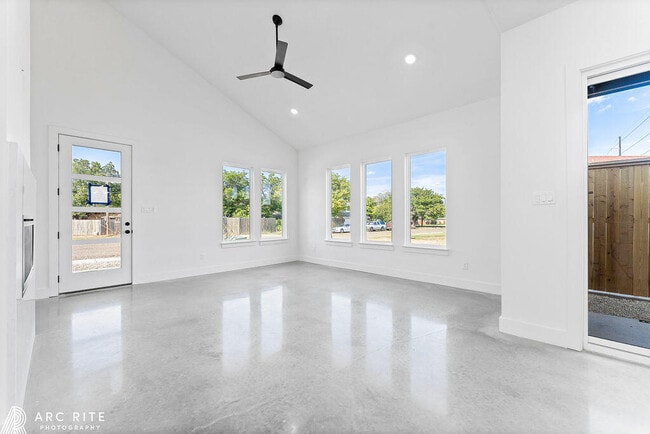 Building Photo - 4509 22nd Pl