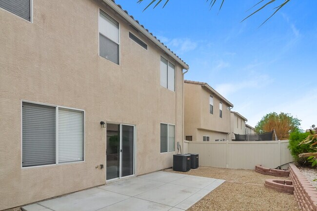 Building Photo - 6556 La Placita Ave