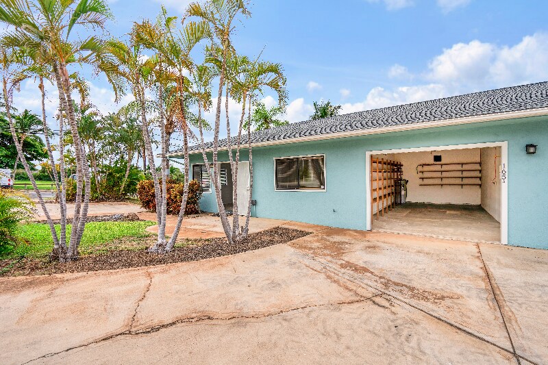 Building Photo - 165 Keonekai Rd