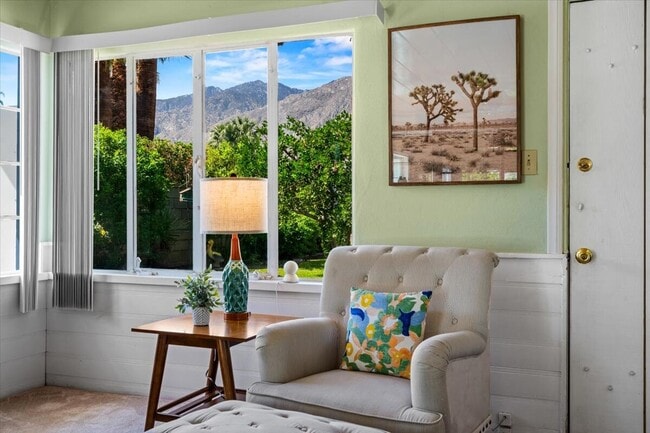 Building Photo - 572 N Calle Marcus