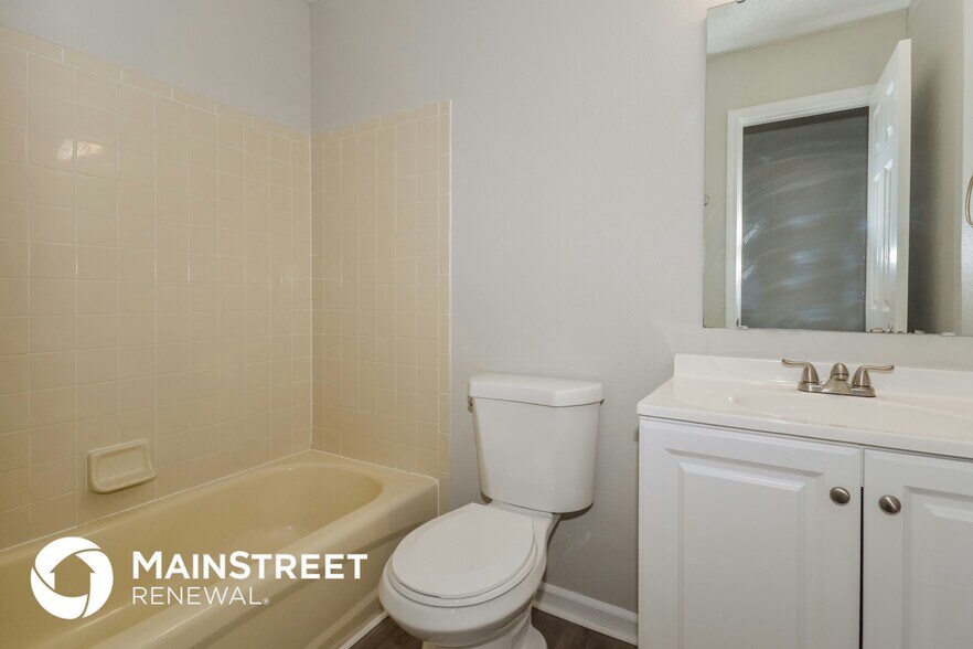 Building Photo - 9235 Delphi Ct