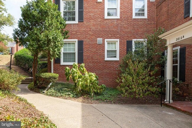 Building Photo - 2812 S Abingdon St