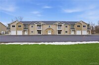 Building Photo - 1130 Orchard Park Rd