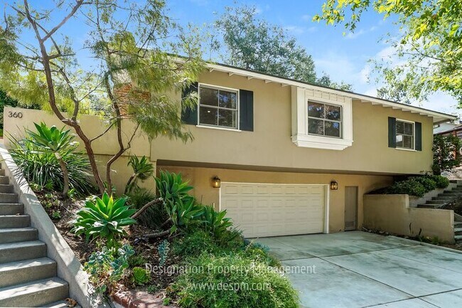 Building Photo - 360 Glenullen Dr