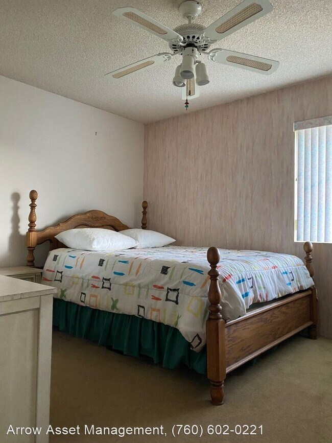 Building Photo - 4 br, 2 bath House - 6448 Lochmoor Dr.