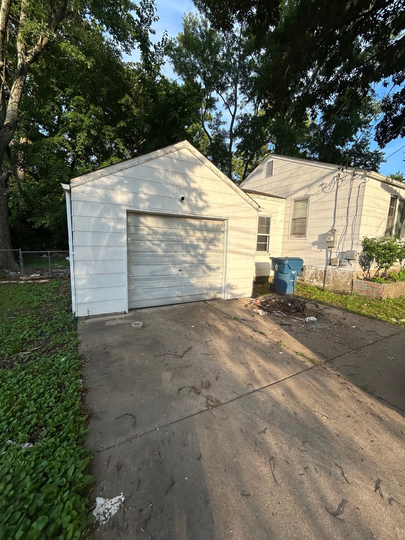 Building Photo - 428 Jean Ave