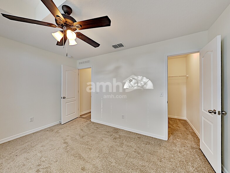 Building Photo - 116 Osprey Marsh Ln