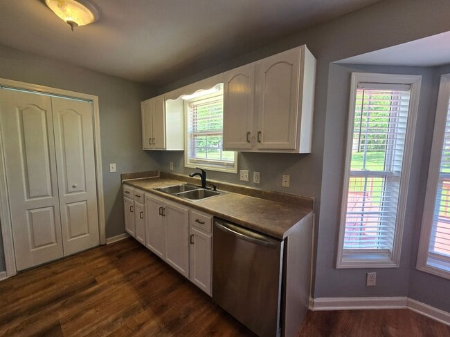 Building Photo - Welcome to Your Next Chapter of Cozy Quirk...