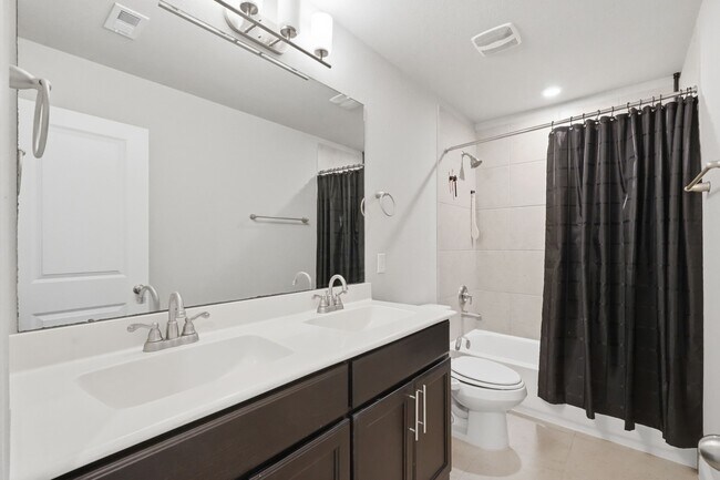 Building Photo - 2809 Andante Green Dr