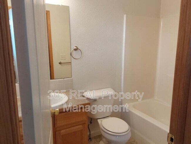 Building Photo - 3212 Barbera St