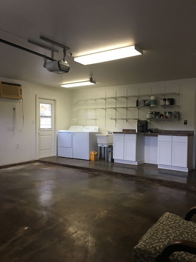Building Photo - Kuau Bayview Estates Unfurnished 3 Bedroom / 2 Bathroom, Single Level Home