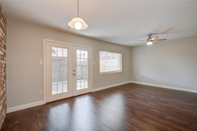 Building Photo - 14529 Misty Meadow Ln