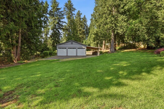 Building Photo - 3bd/2.5ba Bellevue Home