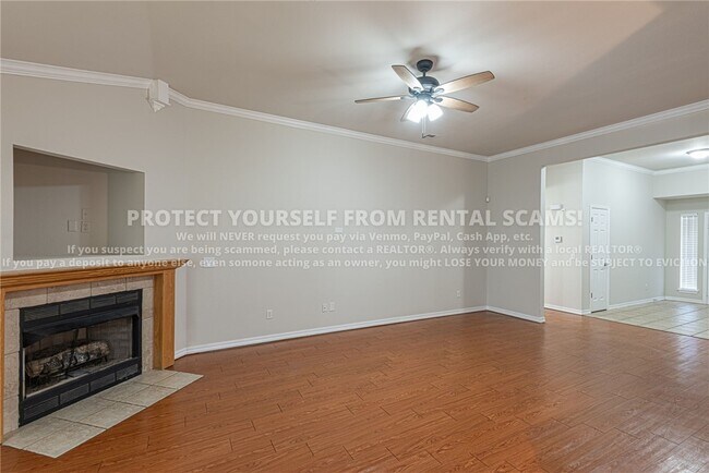 Building Photo - 3806 SW Hansom Loop