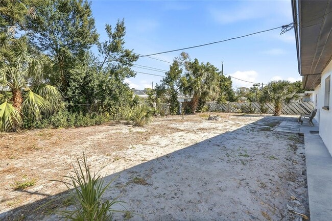 Building Photo - 1801 62nd Terrace S