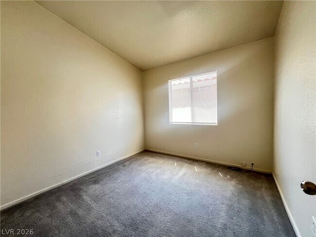Building Photo - 7100 Village Shore Ct