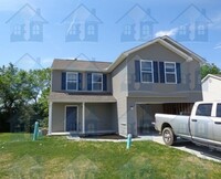 Building Photo - 747 Tamarack Ct