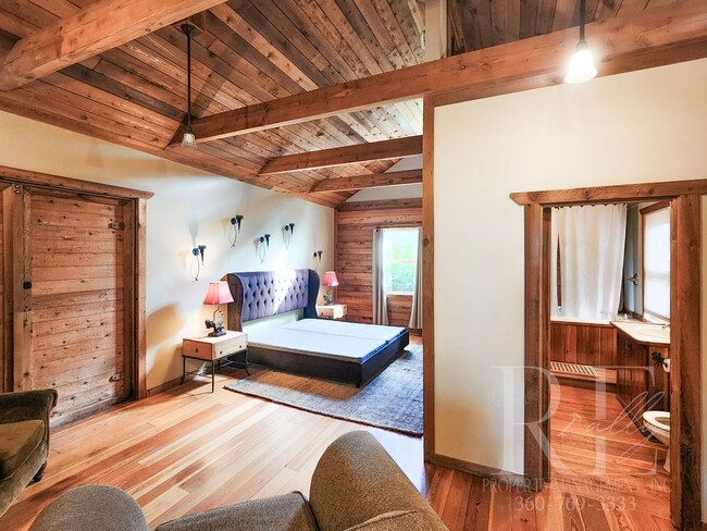 Building Photo - Historic Reclaimed 1890 Barn Turned Eclect...