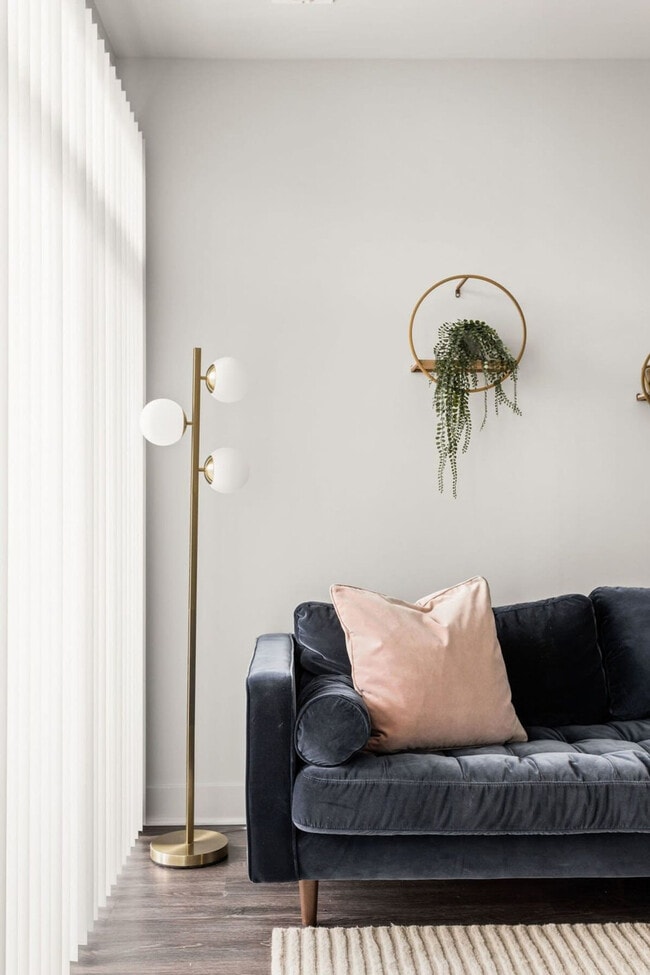 Building Photo - 8506 Westfield Blvd