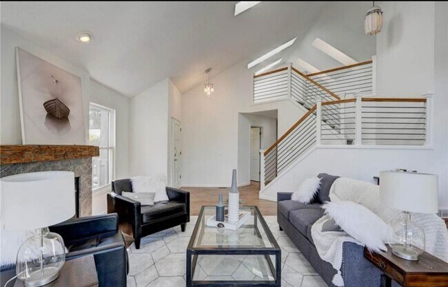 Building Photo - LUX 4BD, 3BA Genesee Mountain Home with 2-...