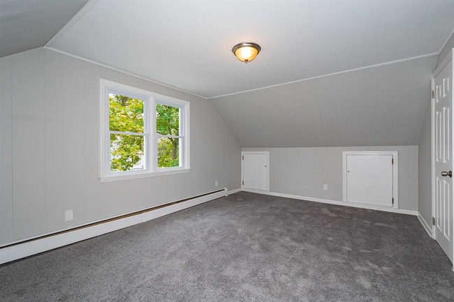 Building Photo - 35 Clark St