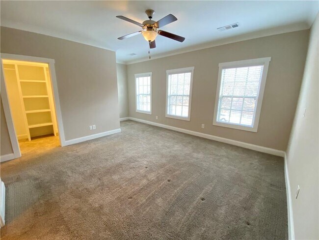 Building Photo - 2418 Gatebury Cir