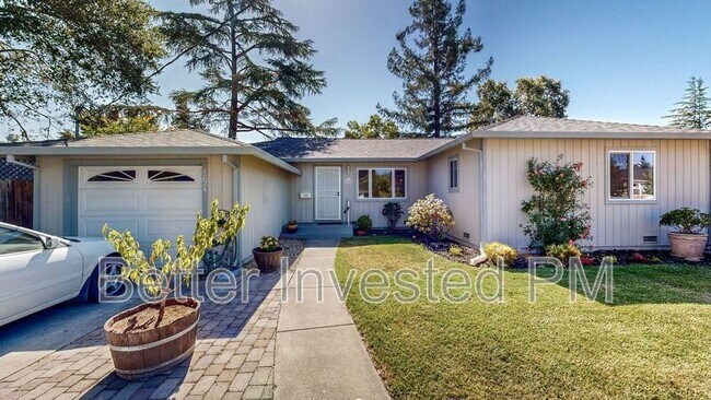 Building Photo - 1824 Midway Dr
