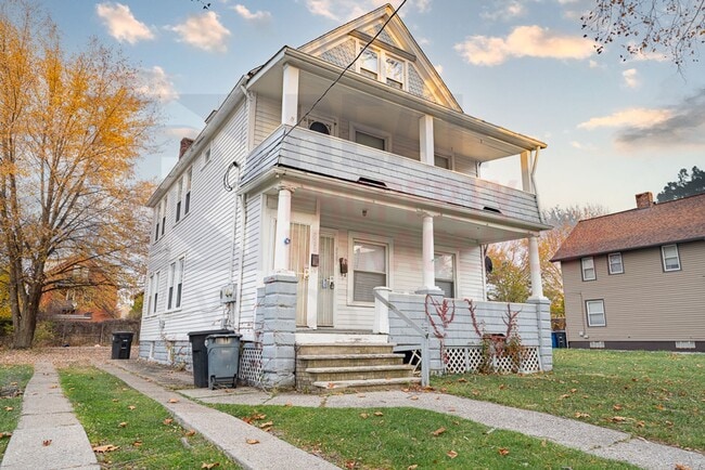 Building Photo - 897 Stevenson Rd