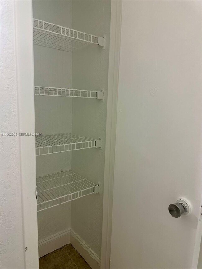 Building Photo - 10581 SW 155th Ct