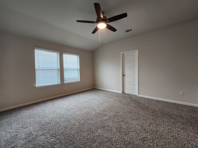 Building Photo - Large 4 Bedroom House in Meyers Landing / Fridge Included / Cute Front Porch / Yard/ CISD