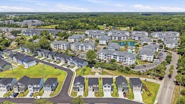 Building Photo - 605 Southwind Way